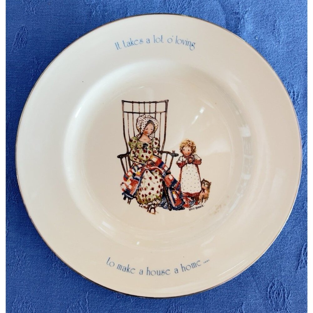 1976 HOLLY HOBBIE Plate Freedom Series Porcelain Love & Home 10.25" Collectors